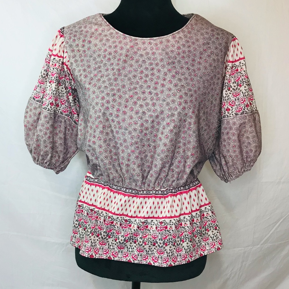 Women Top size: M